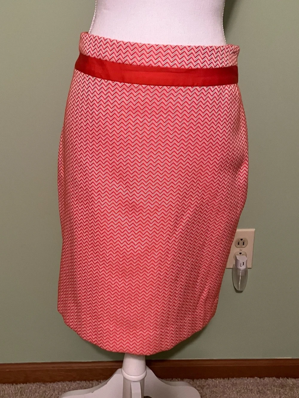 Chevron Pattern, Orange Pencil Skirt - Limited - Size 10